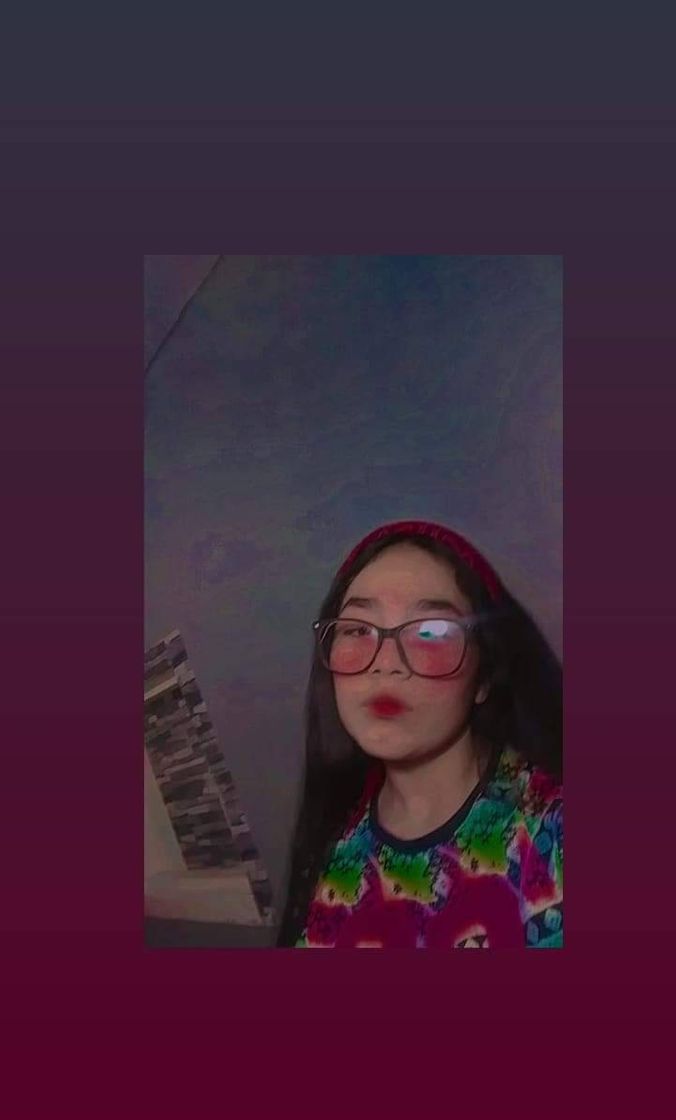 Social J E N N A V E 