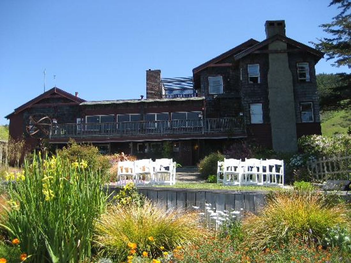 Restaurants Harbor House Inn