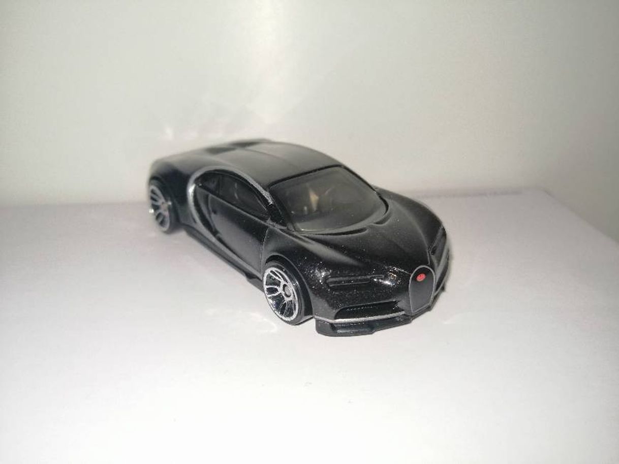 Social '16 Bugattu Chiron GHC02