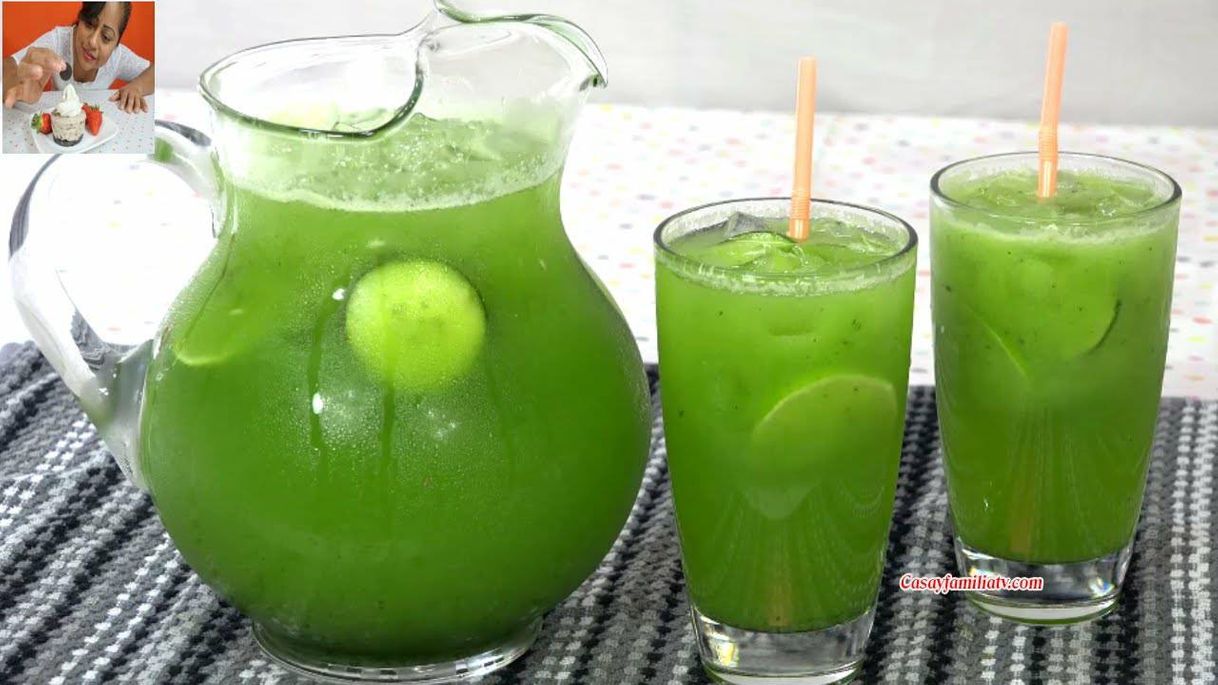 Fashion Refrescante agua de pepino y apio! 🥤