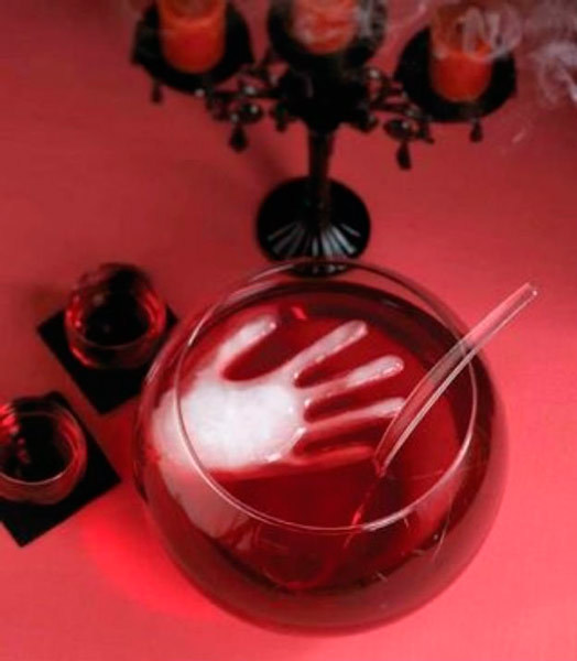 Social Recetas para halloween: Ponche de sangre con mano de muerto ...