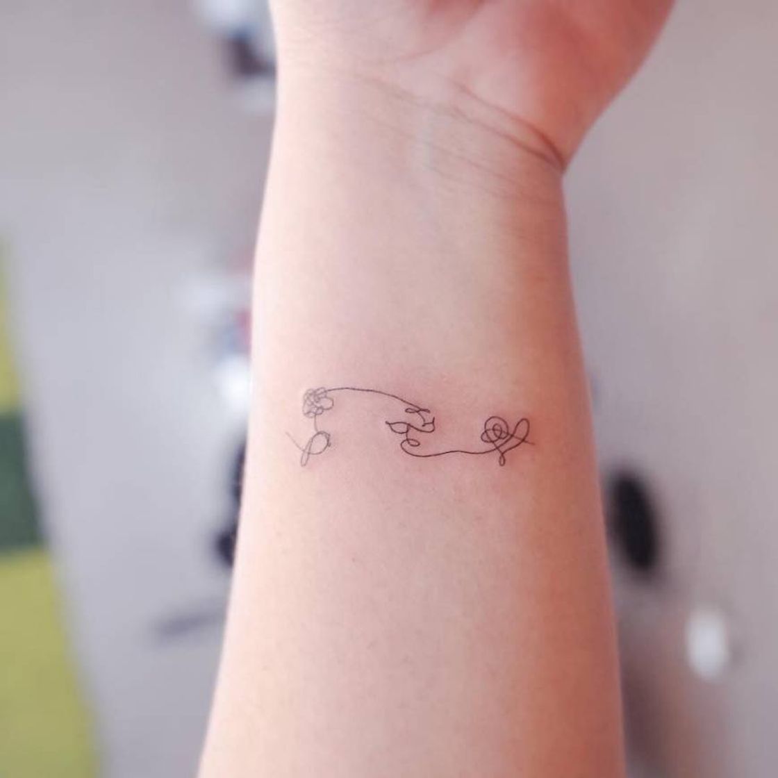 Social Tatuagem delicada 
