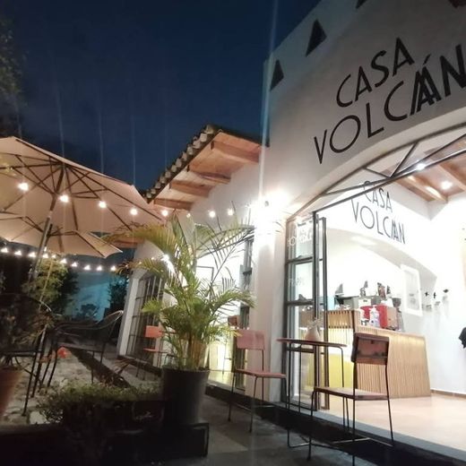 Casa Volcán Barra de Café y Galería