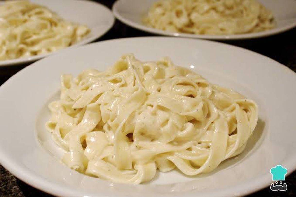 Moda Fettuccine Alfredo 