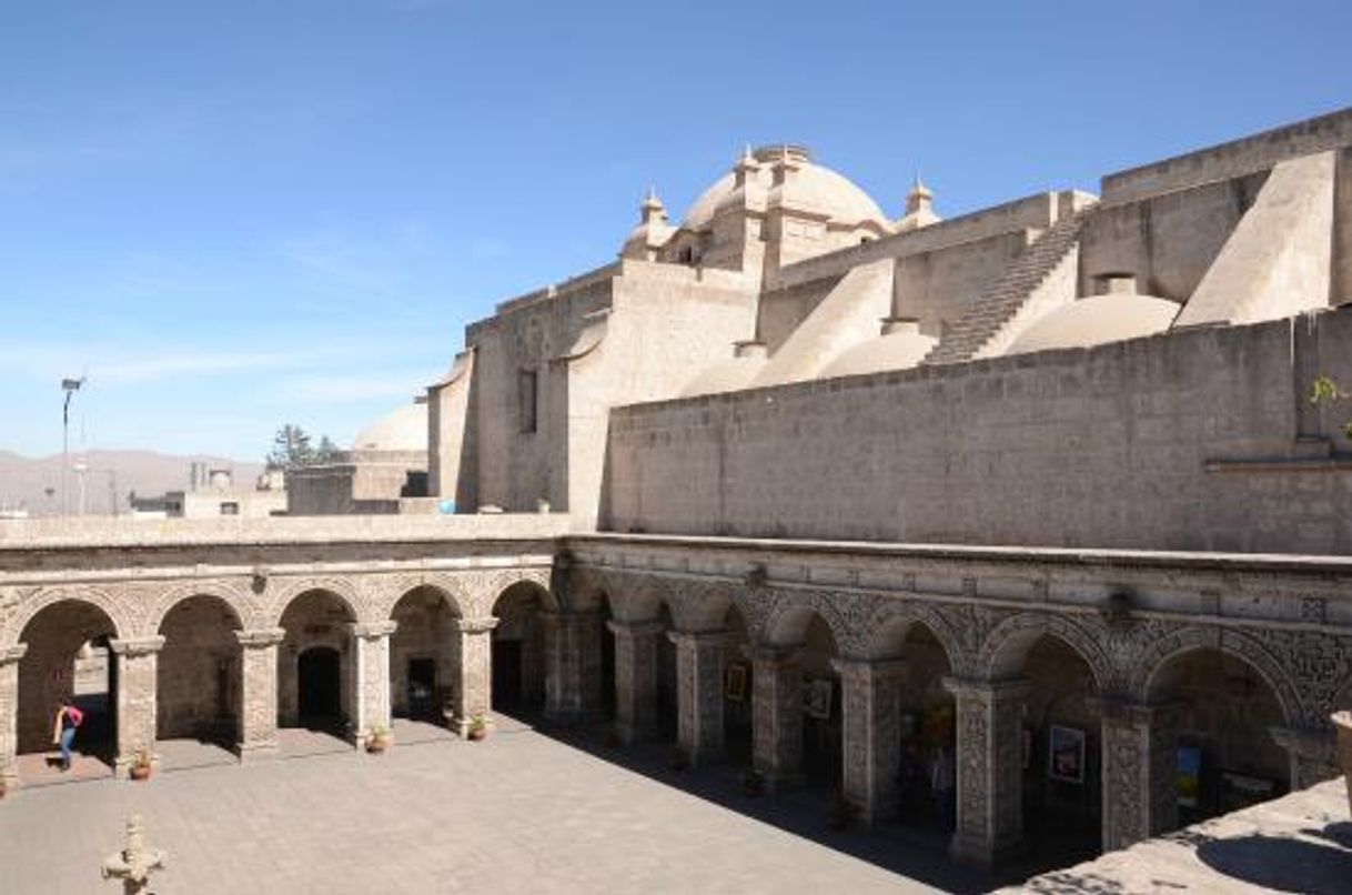 Place Claustros de La Compañía