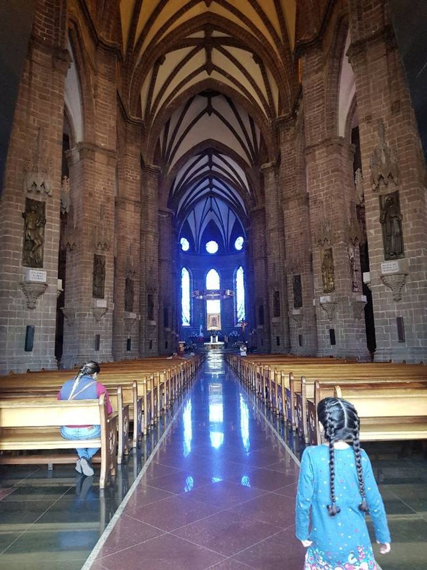 Lugar Shrine of Our Lady of Guadalupe