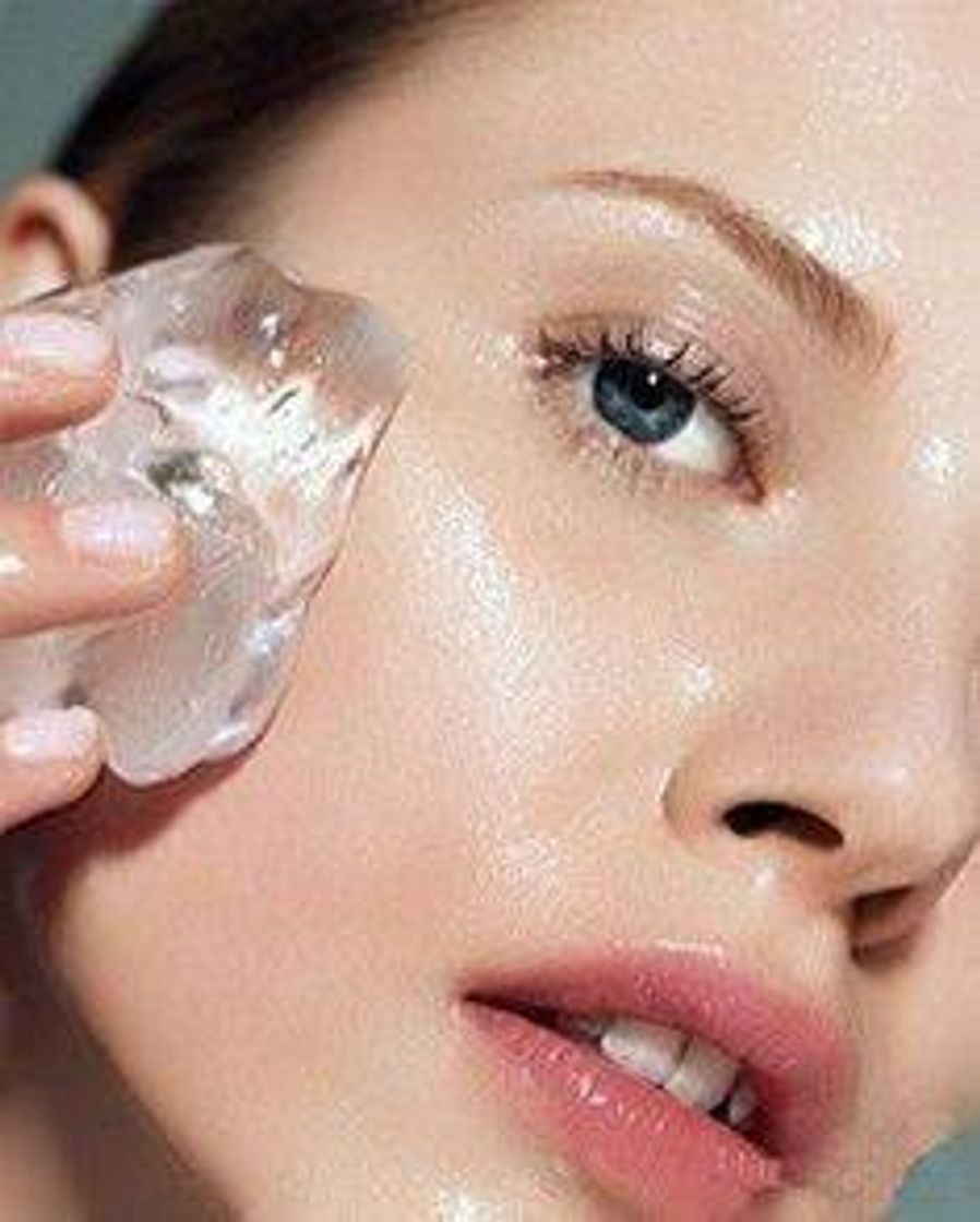 Fashion BENEFICIOS DE UTILIZAR CUBOS DE HIELO EN EL ROSTRO ✨❄️