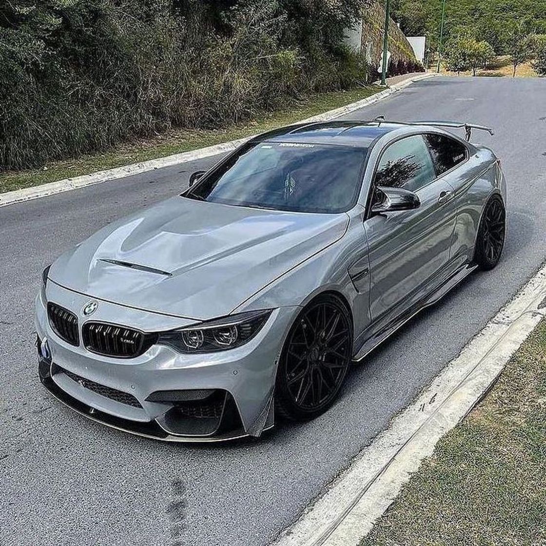 Social BMW m4