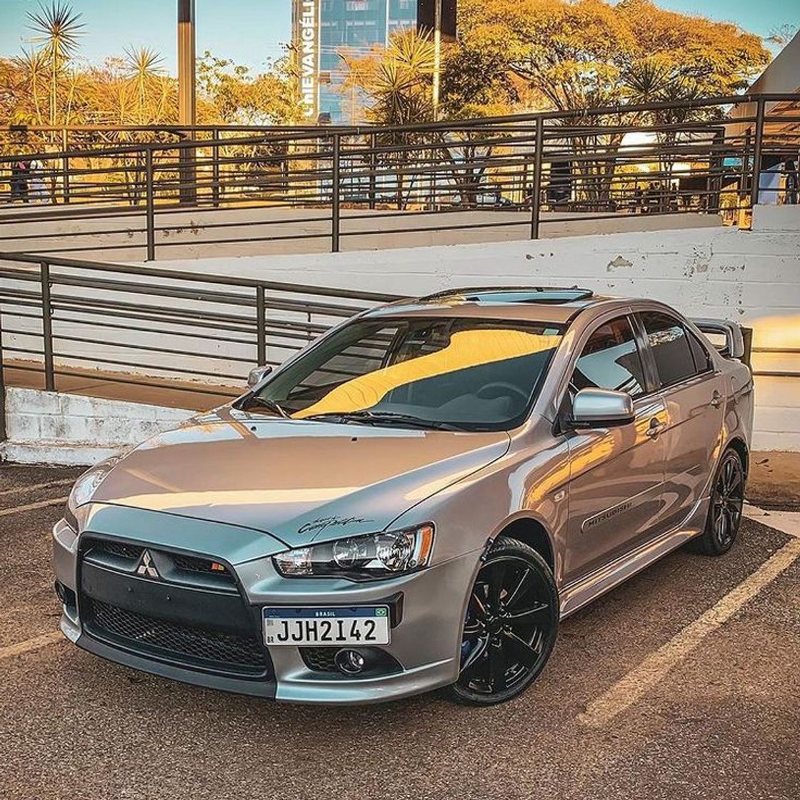 Social Mitsubishi Lancer GT