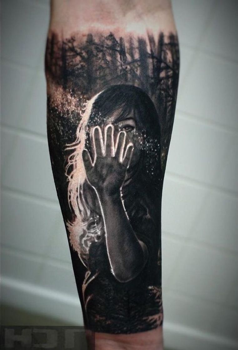 Fashion Ink realista