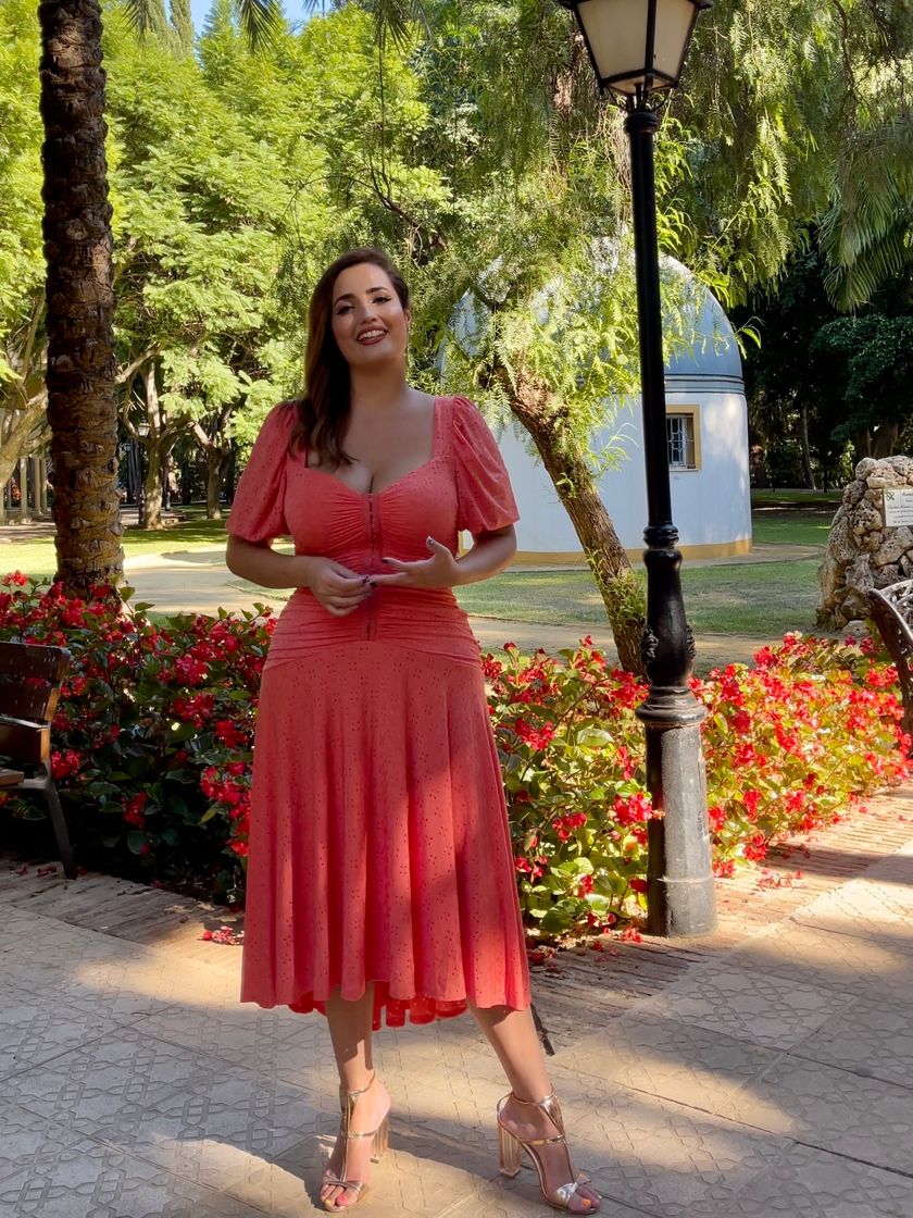 Social Vestido curve coral calados
