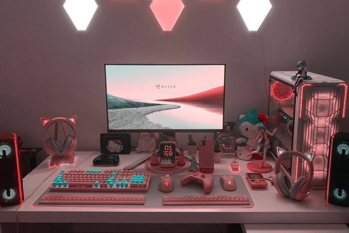 Fashion E essa mesa completa com produtos Razer??? 🥺🥺