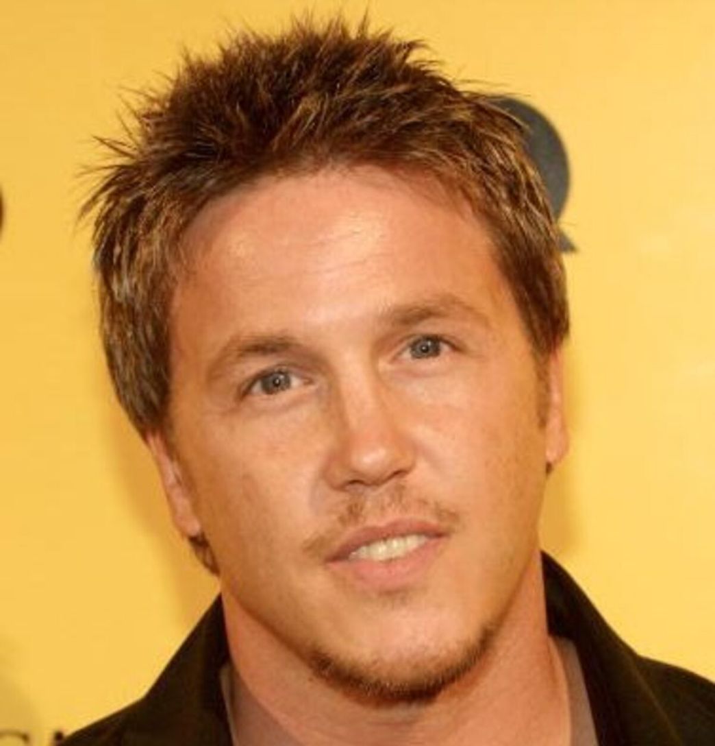 Moda Lochlyn Munro 