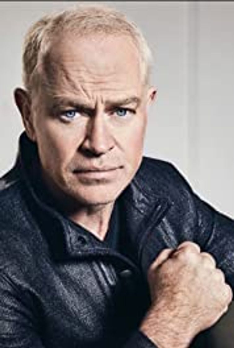 Fashion Neal McDonough 