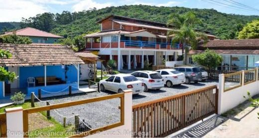 Pousada Oceânica - Hospedagem Beira Mar na Praia de Zimbros - Bombinhas SC