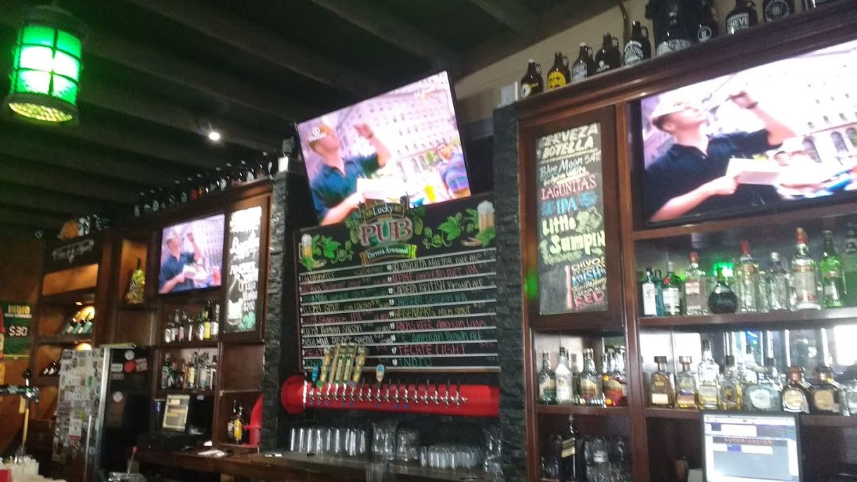 Restaurantes Lucky Irish Pub 2