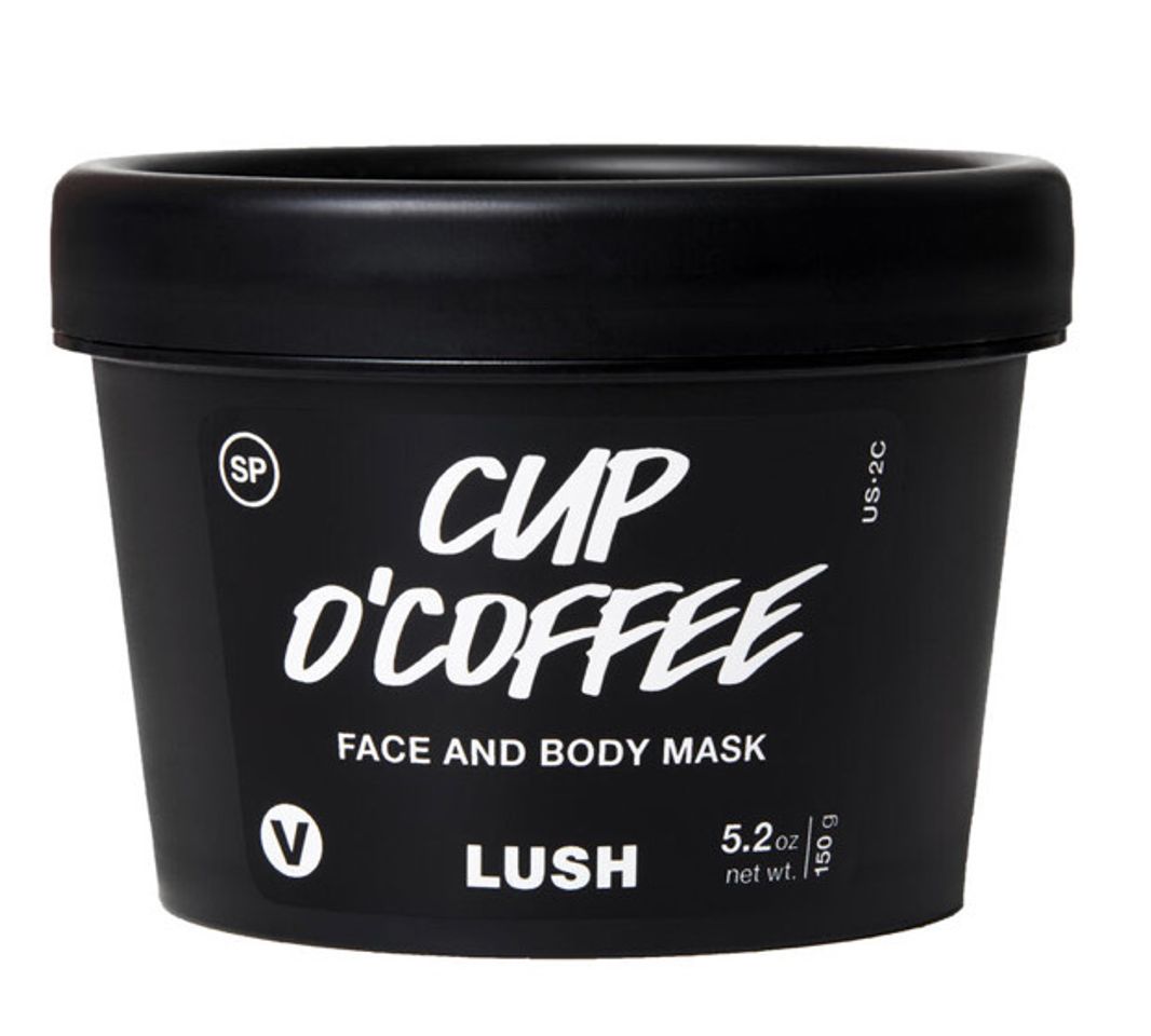 Lush Face Mask. Exfoliates and cleans your skin 🤍