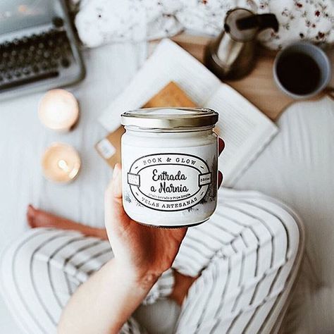 Moda B O O K & G L O W ~Candle Co (@bookandglow) • Instagram ...