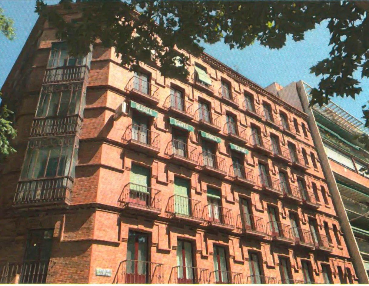 Lugar Academia Orfeo Escuela de Canto Pablo Garzón