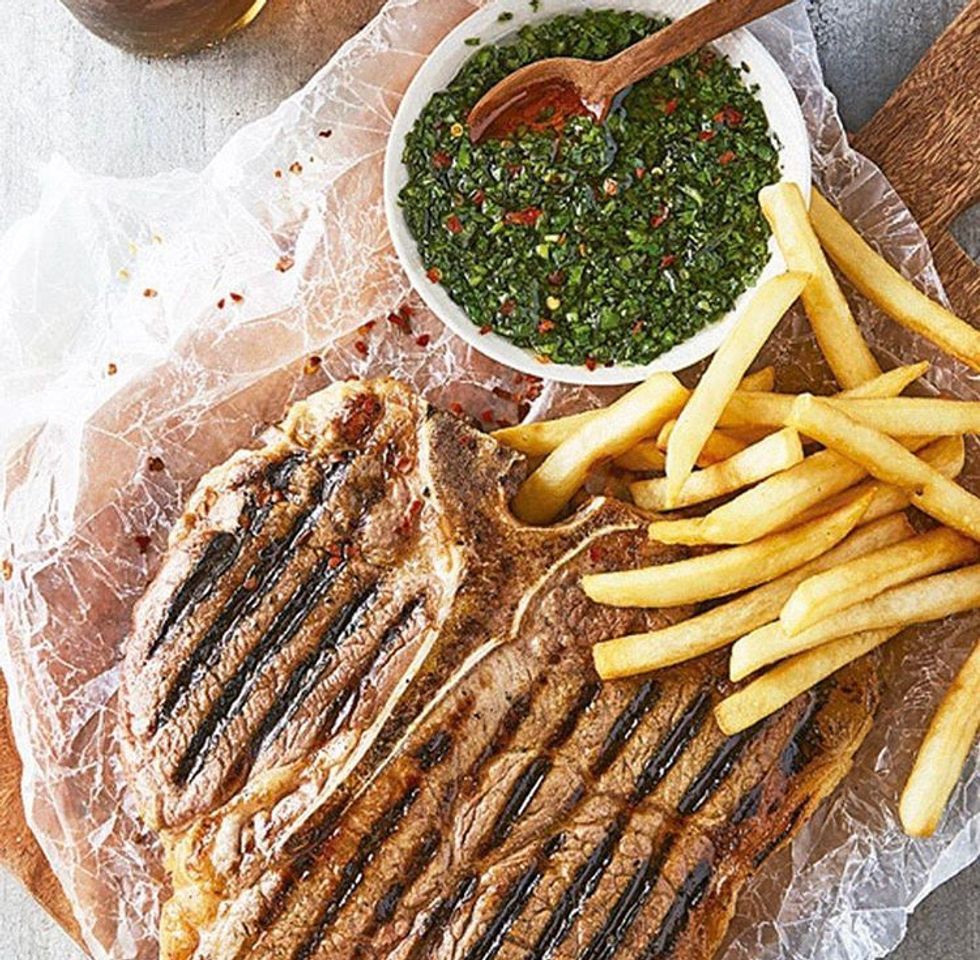 Moda Corte al grill con chimichurri 