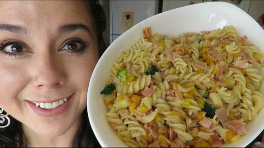 Pasta de verano con jamón