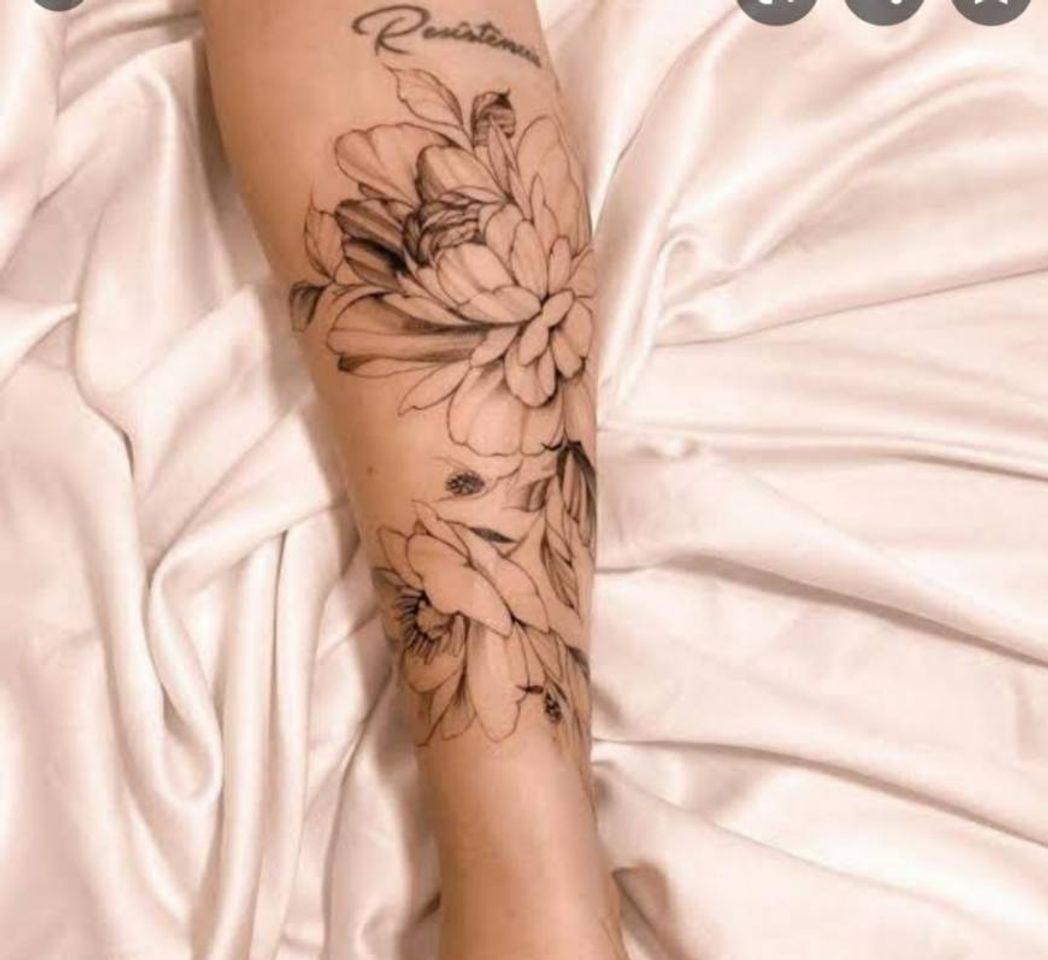 Moda Tatuagem feminina símbolo feminino e flores