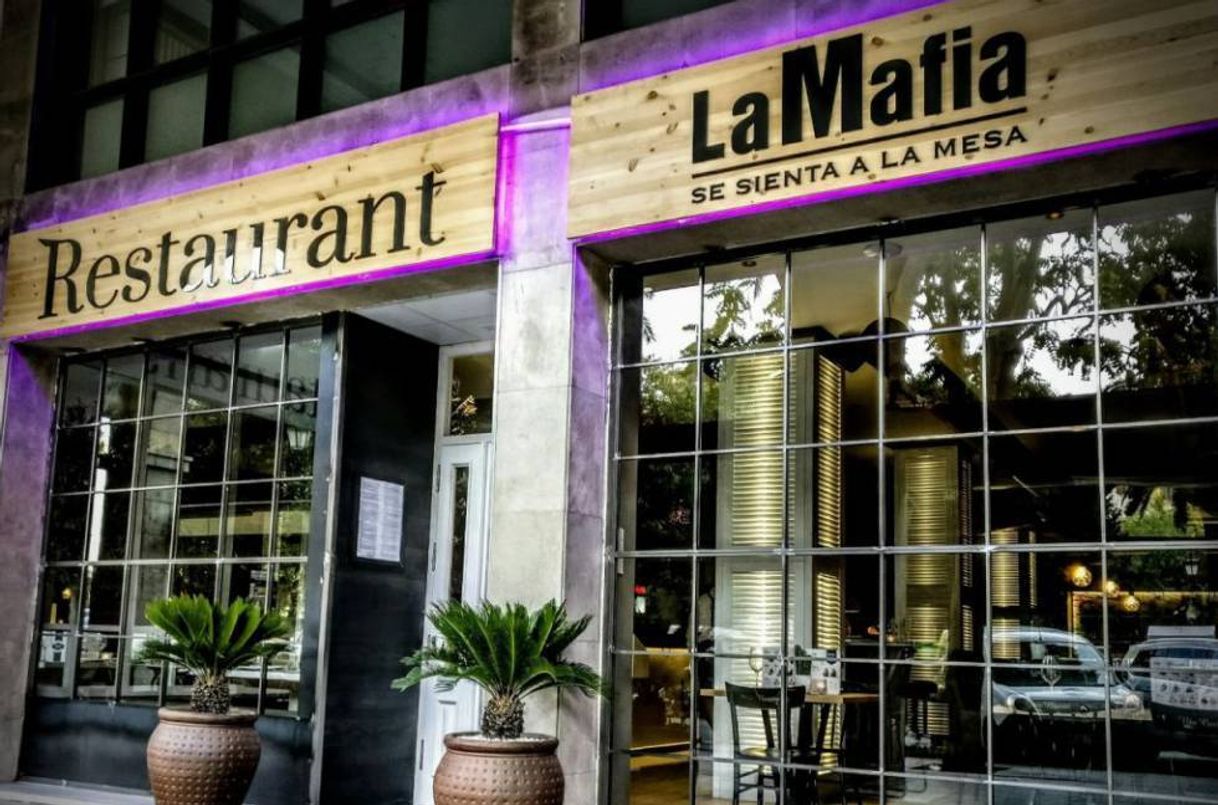 Restaurantes La Mafia se sienta a la mesa