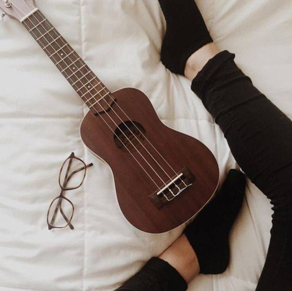 Moda Fotos com ukulele❣