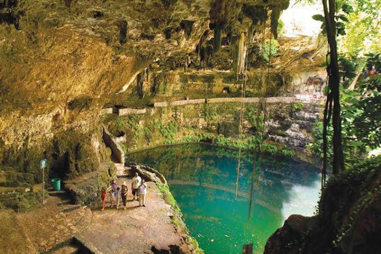 Place Cenote Zaci