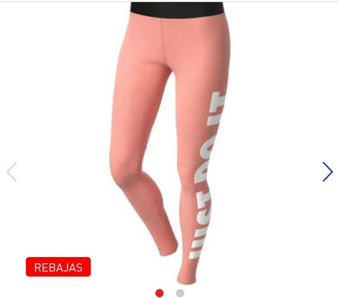 Moda 
Nike · Leggings Sportswear Leg-A-SeeMujer

€ 35,00 € 25,99
