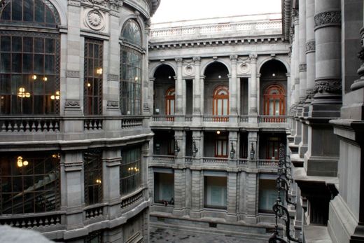 Museo Nacional De Arte (MUNAL)