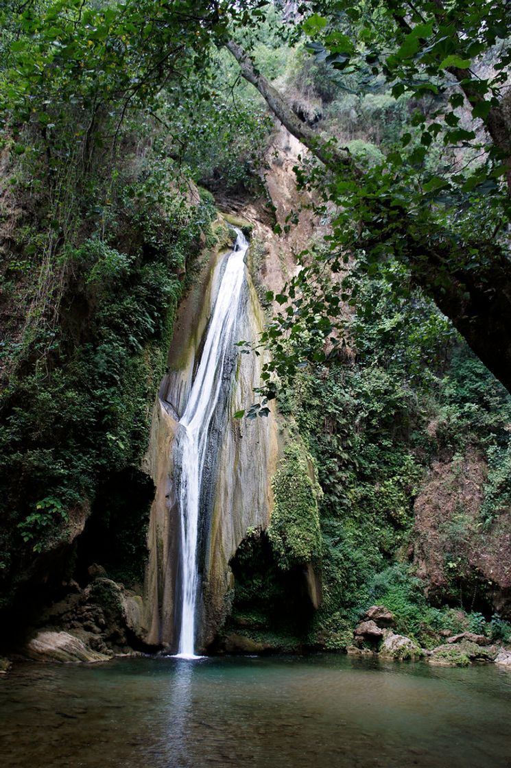 Lugar Cascada El Chuveje