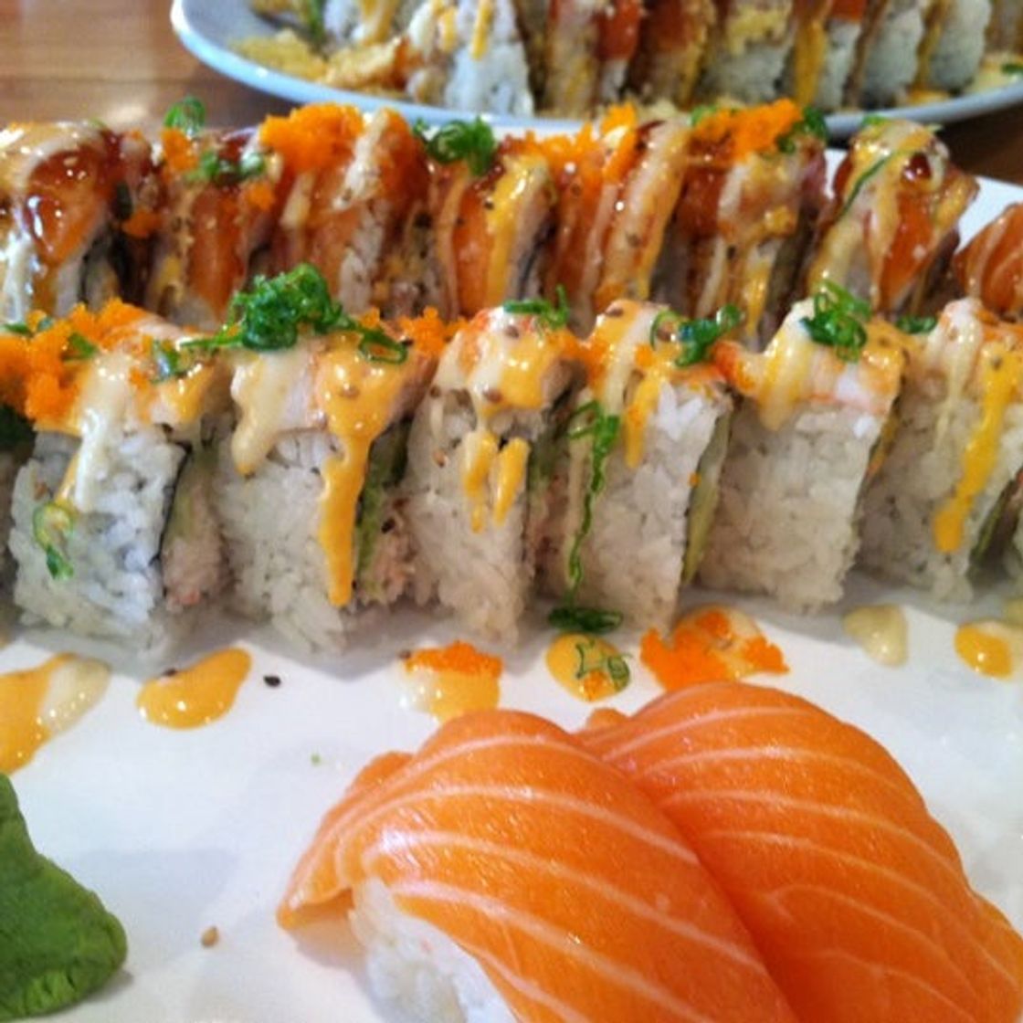 Restaurantes Blue Fin Sushi & Grill