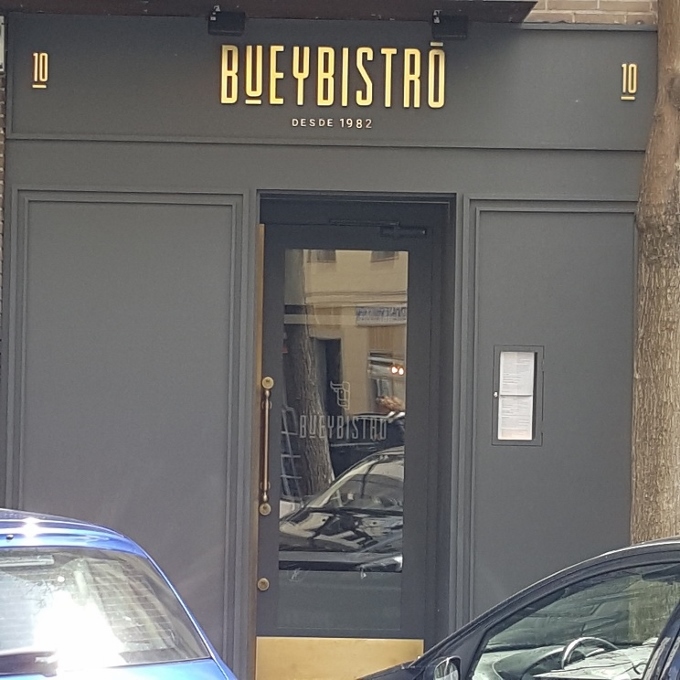 Restaurantes Buey Bistró - 30 años entre brasas