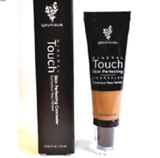 Younique Mineral Touch Skin Perfecting Corrector satinado