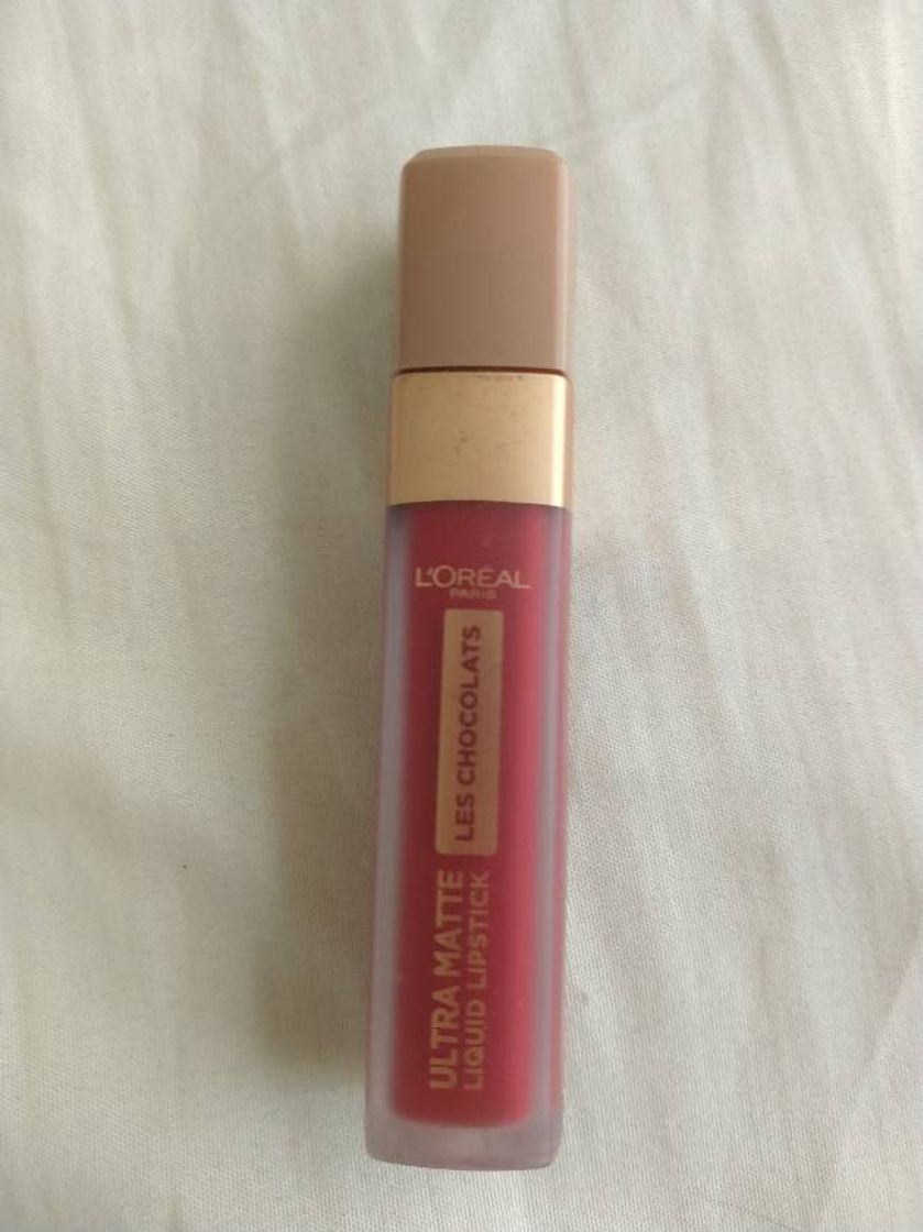 Moda L’Oréal Paris Make-Up Designer Rouge Caresse 301 Dating Coral barra de labios