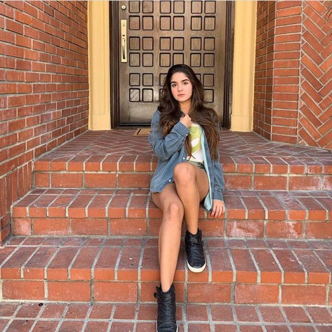 Social Foto na frente de casa