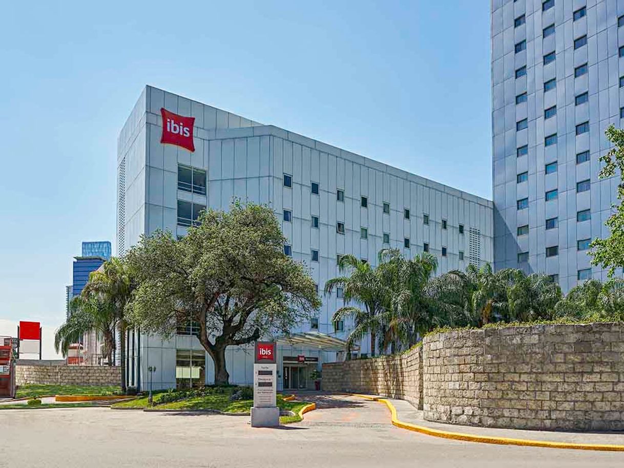 Place Hotel Ibis Monterrey Valle