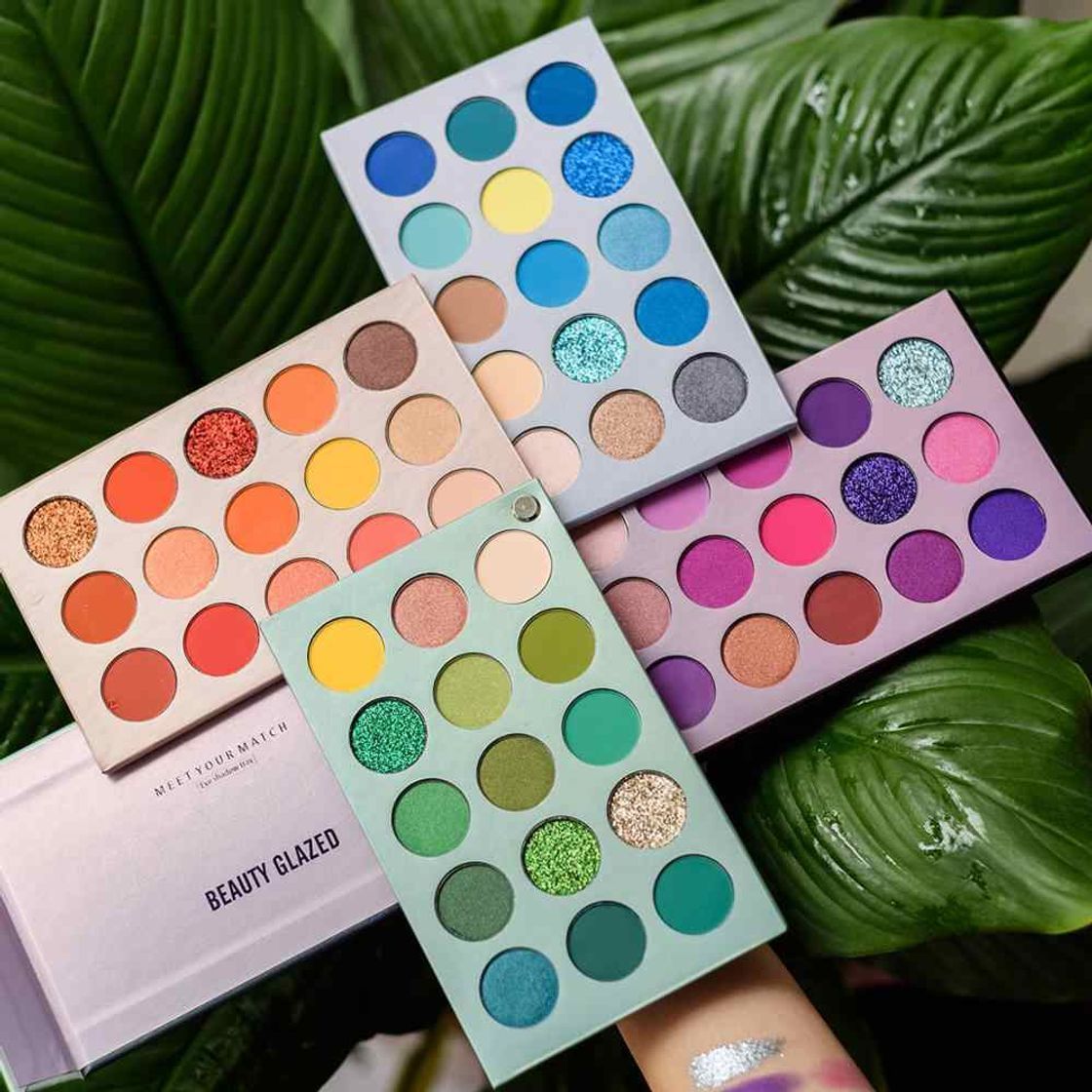Social Beauty Glazed 60 Color Nuevo maquillaje Paleta de sombras de ojos 4