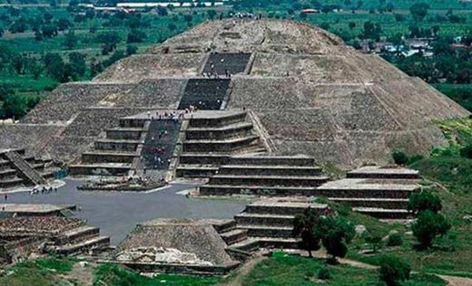 Teotihuacan Pyramids- Botanical Gardens