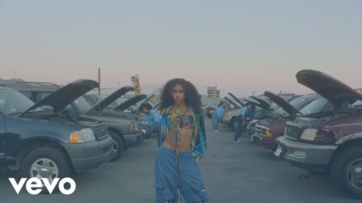 Canción SZA - Hit Different (Official Video) ft. Ty Dolla $ign - YouTube