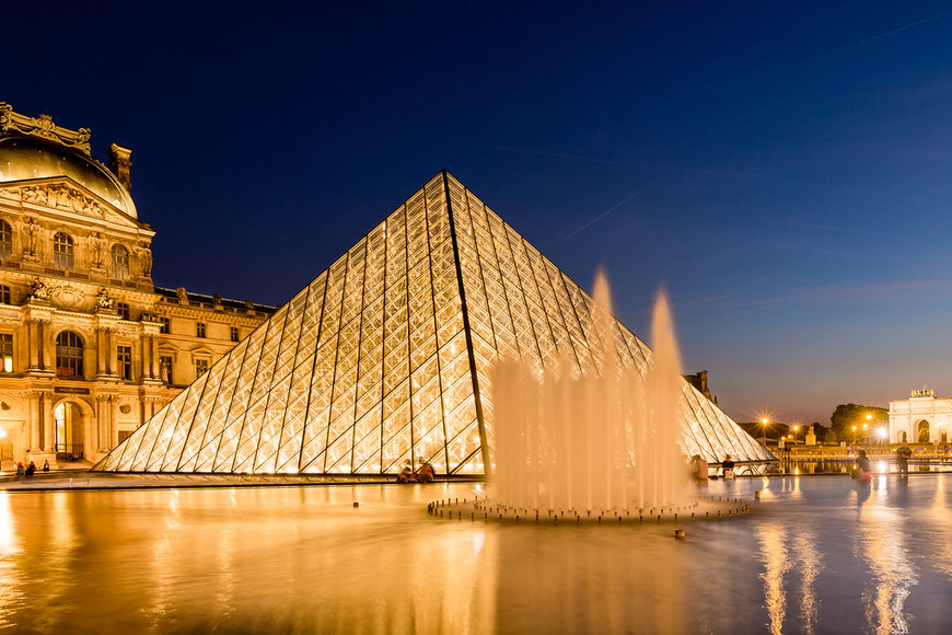 Lugar Pyramide du Louvre