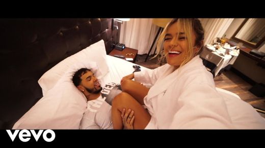 Anuel AA, KAROL G - Secreto - YouTube