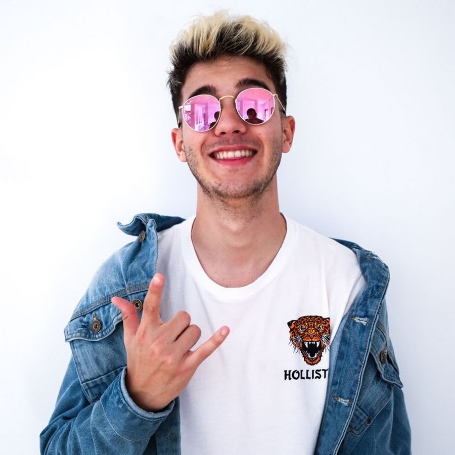 Social Logan G - YouTube