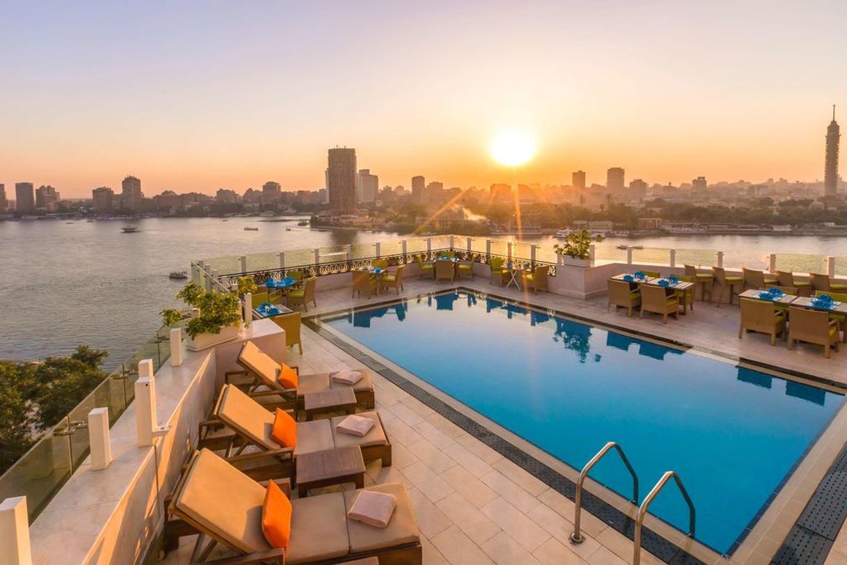 Lugar Kempinski Nile Hotel Garden City Cairo