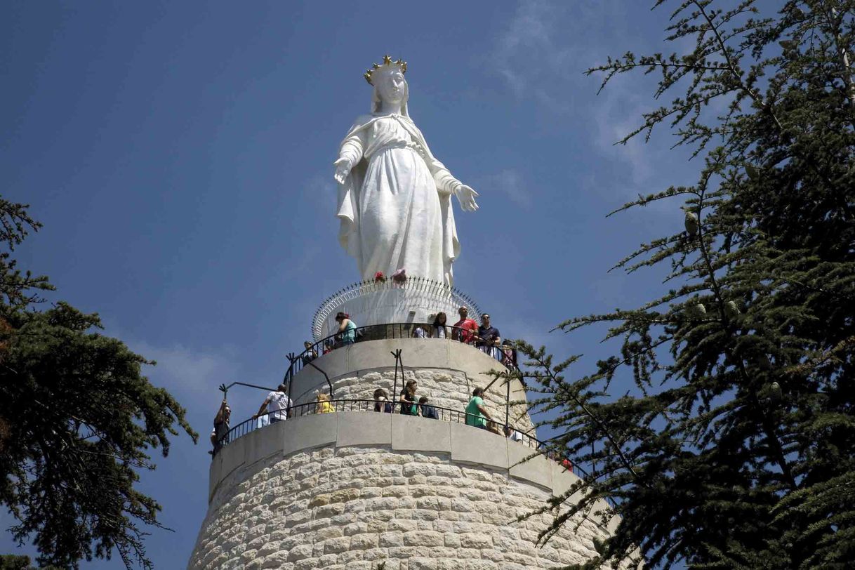 Lugar Our Lady of Lebanon بازيليك سيدة لبنان