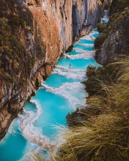 Millpu aguas turquesas de Ayacucho-Perú