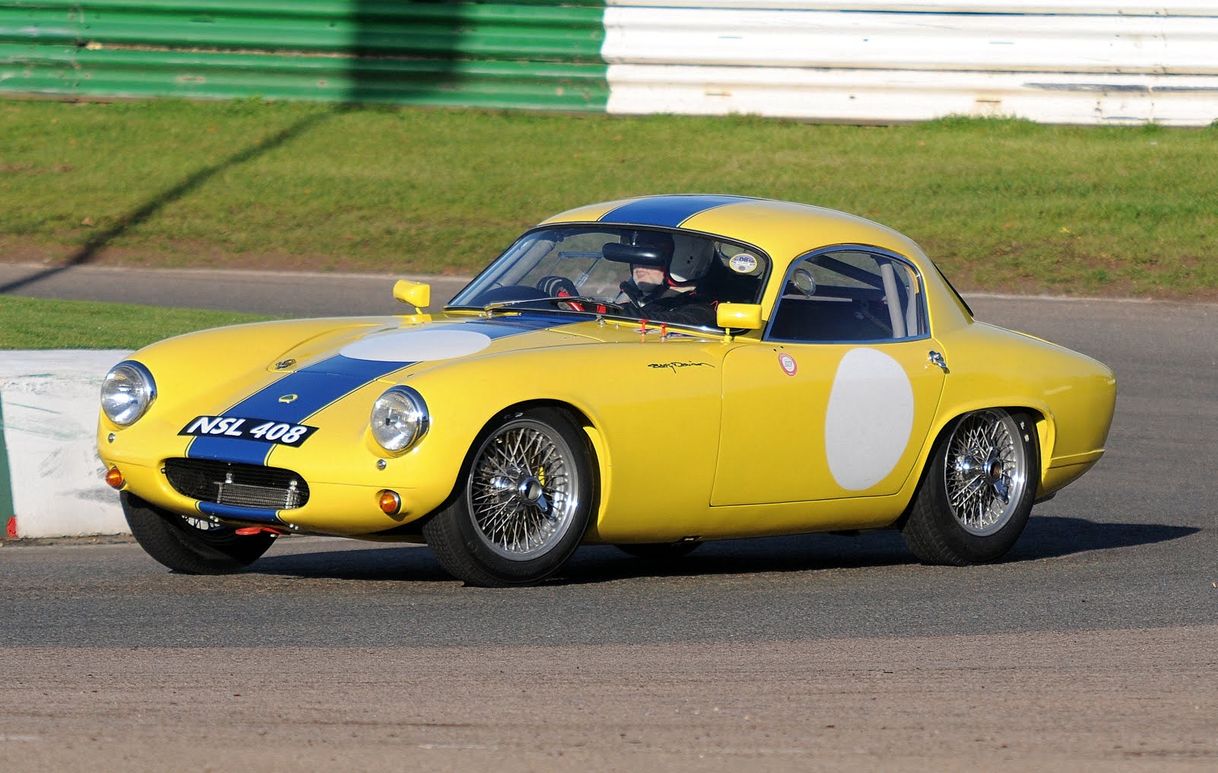 Social Lotus Elite