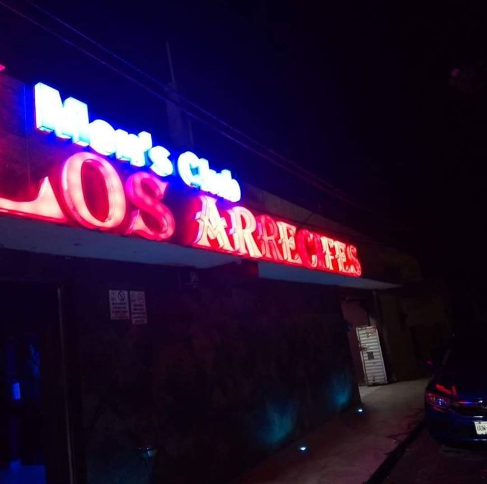 Restaurants Men's Club "Los Arrecifes"