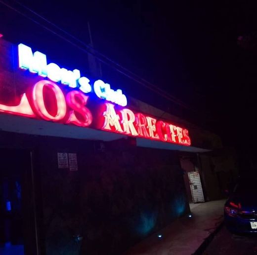 Men's Club "Los Arrecifes"